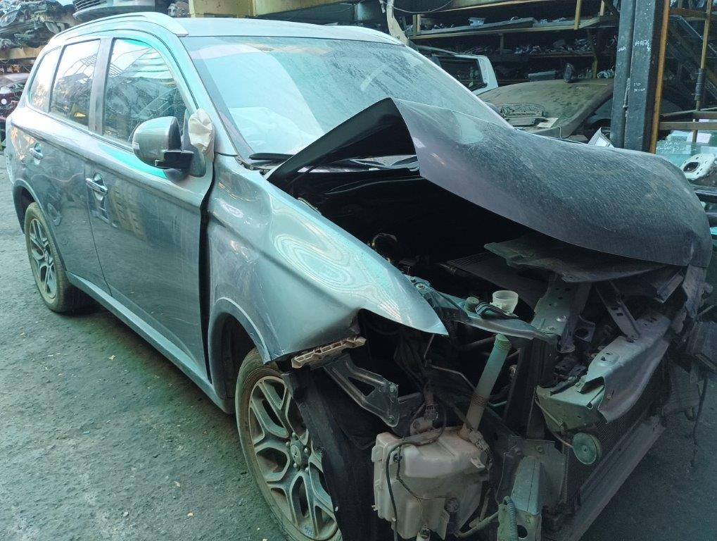  Mitsubishi OUTLANDER 2014    EN DESARME